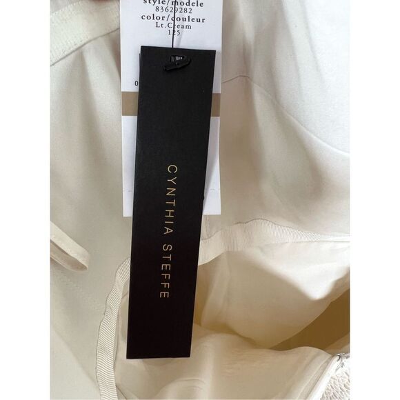 Cynthia Steffe Women's Diandra Metallic Dress Gold Cream Size 12 - Picture 7 of 9